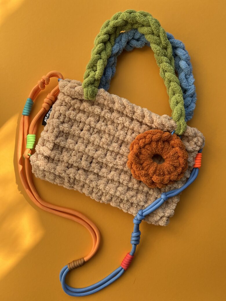 PUFFY handbag | light brown