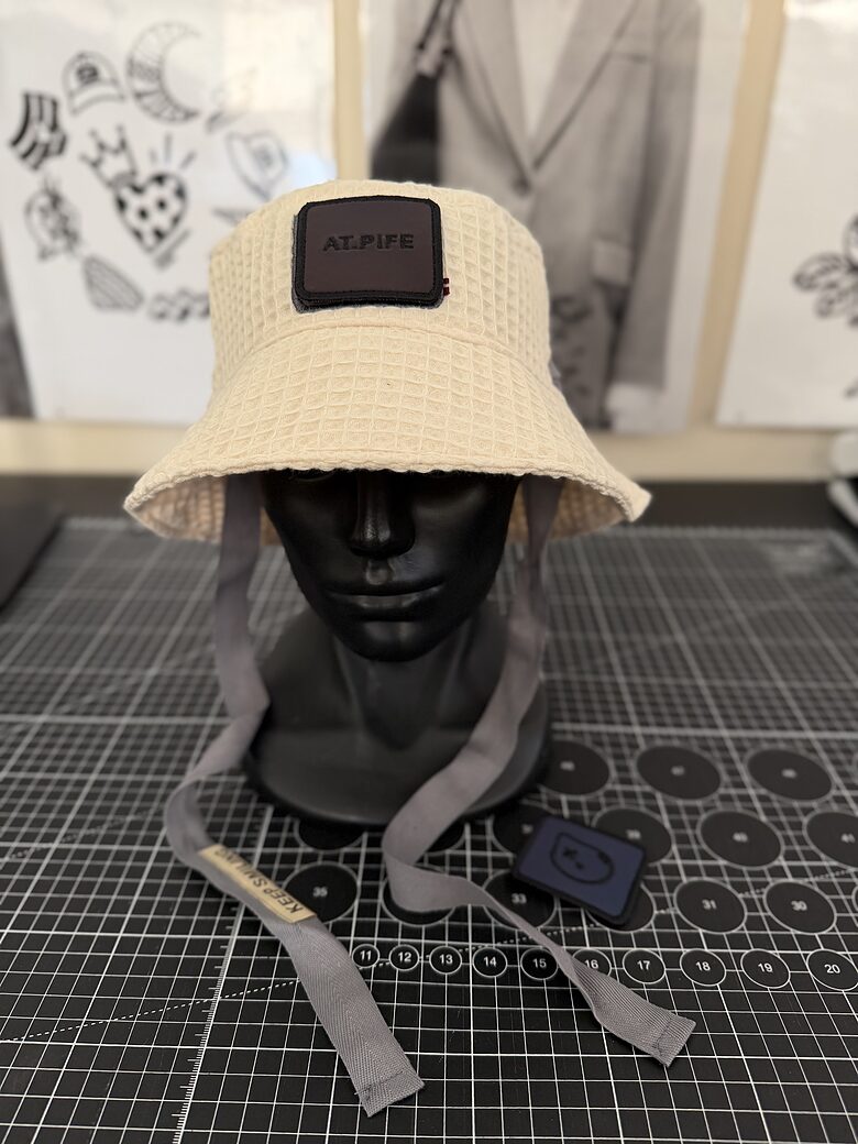 Kids COTTON BUCKET HAT / ecru (XS, S)