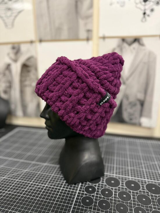 PUFFY BIG HAT | deep plum
