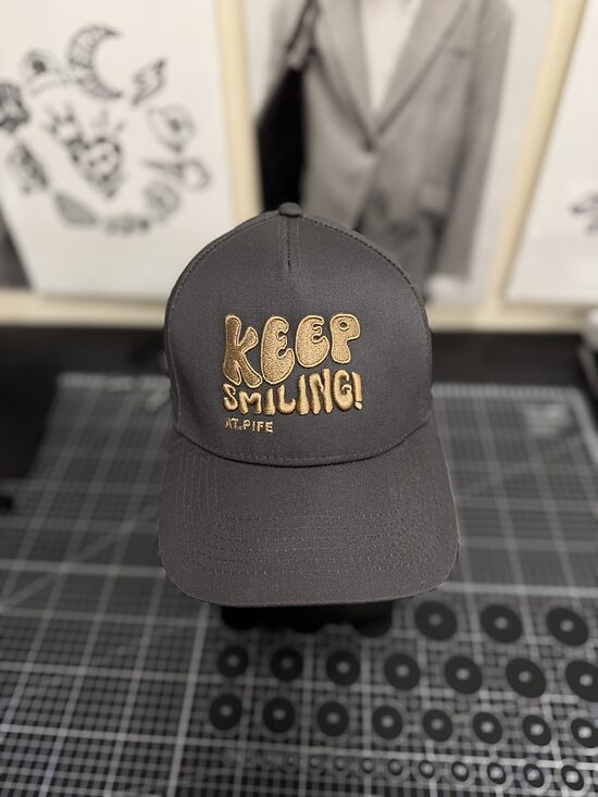 Embroidered CAP / gray